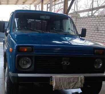 Синій ВАЗ 21214, об'ємом двигуна 1.7 л та пробігом 151 тис. км за 3500 $, фото 1 на Automoto.ua