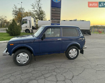 Синий ВАЗ 21214, объемом двигателя 1.7 л и пробегом 231 тыс. км за 3700 $, фото 1 на Automoto.ua