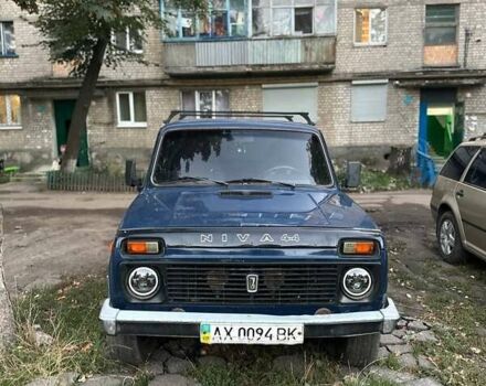 Синий ВАЗ 21214, объемом двигателя 1.69 л и пробегом 135 тыс. км за 3500 $, фото 1 на Automoto.ua