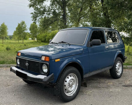 Синий ВАЗ 21214, объемом двигателя 1.69 л и пробегом 107 тыс. км за 2899 $, фото 1 на Automoto.ua