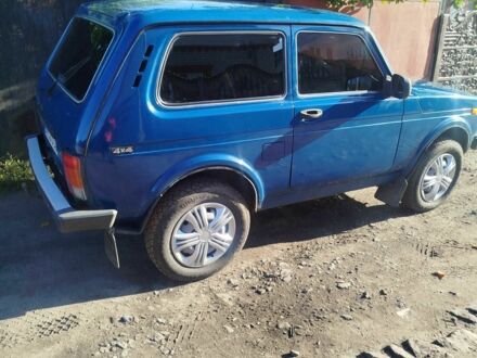 Синій ВАЗ 21214, об'ємом двигуна 1.8 л та пробігом 68 тис. км за 3800 $, фото 1 на Automoto.ua
