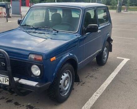 Синій ВАЗ 21214, об'ємом двигуна 1.7 л та пробігом 215 тис. км за 5700 $, фото 1 на Automoto.ua