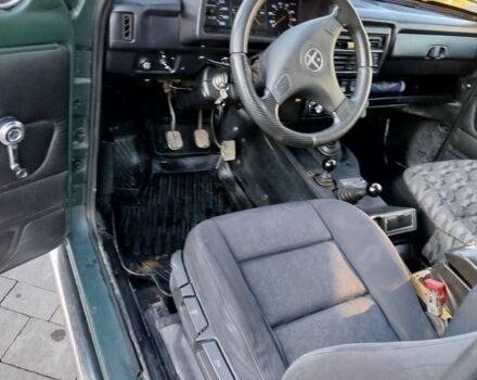 Зелений ВАЗ 21214, об'ємом двигуна 1.7 л та пробігом 150 тис. км за 4850 $, фото 16 на Automoto.ua