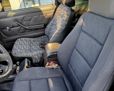 Зелений ВАЗ 21214, об'ємом двигуна 1.7 л та пробігом 150 тис. км за 4850 $, фото 18 на Automoto.ua