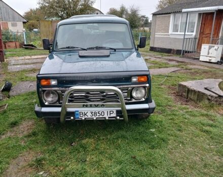 Зеленый ВАЗ 21214, объемом двигателя 1.7 л и пробегом 107 тыс. км за 3600 $, фото 1 на Automoto.ua