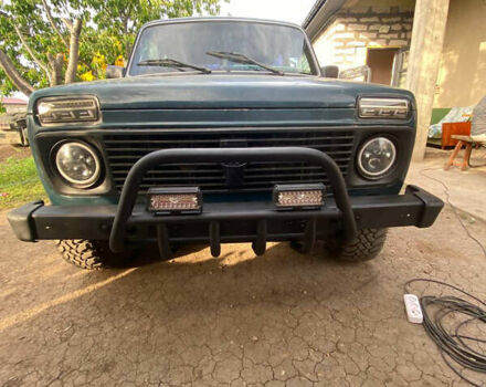 Зеленый ВАЗ 21214, объемом двигателя 1.7 л и пробегом 200 тыс. км за 3699 $, фото 4 на Automoto.ua