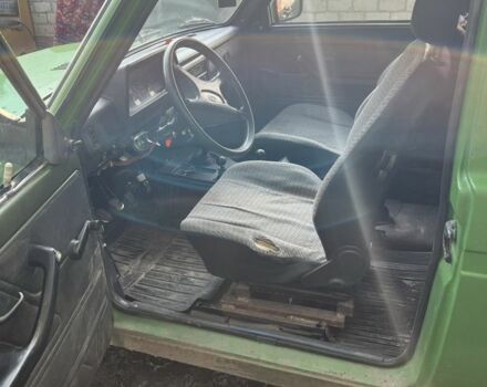 Зелений ВАЗ 21214, об'ємом двигуна 1.7 л та пробігом 2 тис. км за 3000 $, фото 5 на Automoto.ua