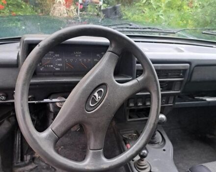 Зеленый ВАЗ 21214, объемом двигателя 1.7 л и пробегом 300 тыс. км за 2600 $, фото 7 на Automoto.ua