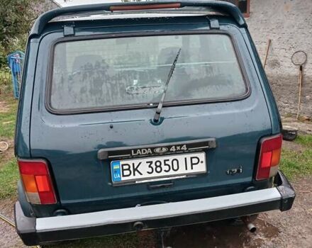 Зеленый ВАЗ 21214, объемом двигателя 1.7 л и пробегом 107 тыс. км за 3600 $, фото 2 на Automoto.ua