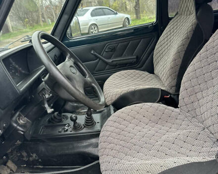 Зелений ВАЗ 21214, об'ємом двигуна 1.7 л та пробігом 105 тис. км за 4700 $, фото 2 на Automoto.ua