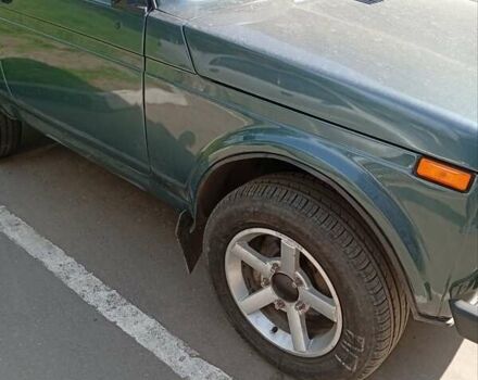 Зеленый ВАЗ 21214, объемом двигателя 1.7 л и пробегом 100 тыс. км за 4500 $, фото 1 на Automoto.ua