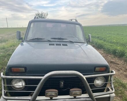 Зеленый ВАЗ 21214, объемом двигателя 0 л и пробегом 3 тыс. км за 2300 $, фото 2 на Automoto.ua