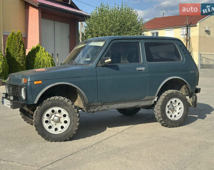 Зеленый ВАЗ 21214, объемом двигателя 1.7 л и пробегом 181 тыс. км за 3399 $, фото 2 на Automoto.ua