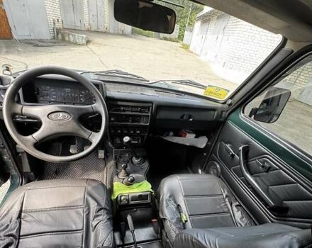 Зелений ВАЗ 21214, об'ємом двигуна 1.7 л та пробігом 142 тис. км за 4000 $, фото 6 на Automoto.ua