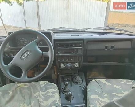 Зеленый ВАЗ 21214, объемом двигателя 1.7 л и пробегом 140 тыс. км за 4900 $, фото 3 на Automoto.ua