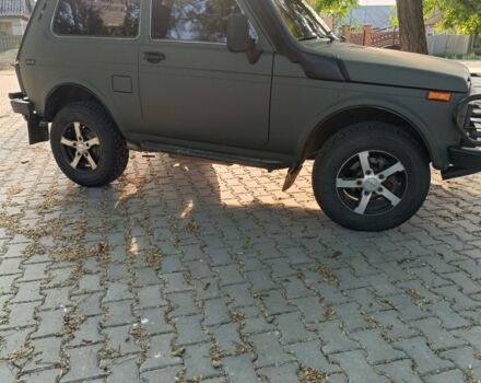 Зеленый ВАЗ 21214, объемом двигателя 1.7 л и пробегом 230 тыс. км за 3300 $, фото 5 на Automoto.ua