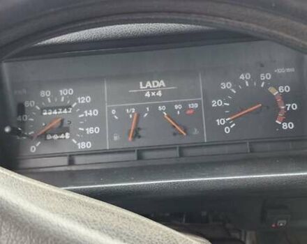 Зелений ВАЗ 21214, об'ємом двигуна 1.7 л та пробігом 224 тис. км за 4000 $, фото 3 на Automoto.ua