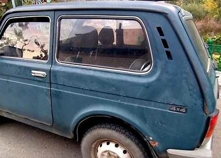 Зеленый ВАЗ 21214, объемом двигателя 1.7 л и пробегом 120 тыс. км за 3000 $, фото 3 на Automoto.ua
