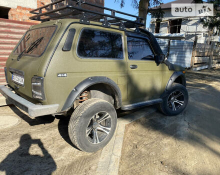 Зелений ВАЗ 21214, об'ємом двигуна 1.7 л та пробігом 33 тис. км за 5000 $, фото 2 на Automoto.ua