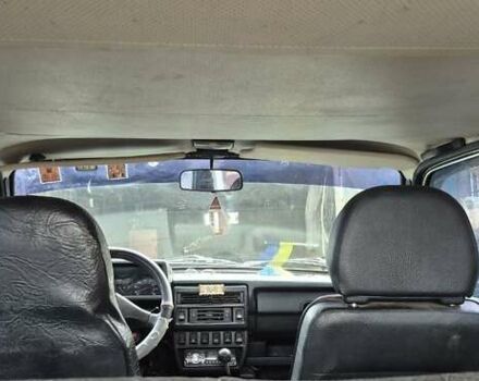 Зелений ВАЗ 21214, об'ємом двигуна 1.7 л та пробігом 224 тис. км за 4000 $, фото 10 на Automoto.ua