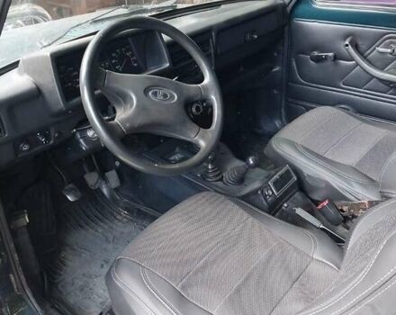 Зелений ВАЗ 21214, об'ємом двигуна 1.7 л та пробігом 118 тис. км за 3800 $, фото 7 на Automoto.ua