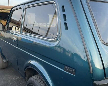 Зелений ВАЗ 21214, об'ємом двигуна 1.7 л та пробігом 231 тис. км за 4050 $, фото 6 на Automoto.ua