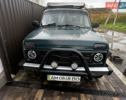 Зеленый ВАЗ 21214, объемом двигателя 1.69 л и пробегом 205 тыс. км за 3300 $, фото 1 на Automoto.ua