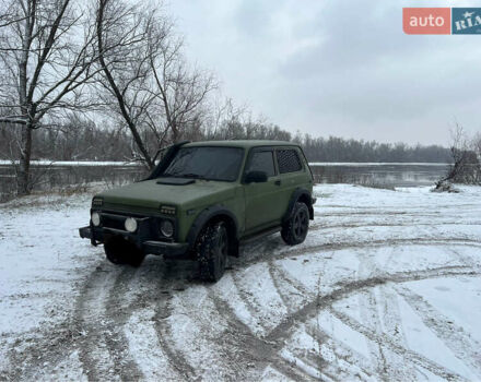 ВАЗ 21214 2010 в Днепре (Днепропетровске) на Automoto.ua Зеленый ВАЗ 21214, объемом двигателя 1.7 л и пробегом 122 тыс. км за 7000 $, фото 4 на Automoto.ua