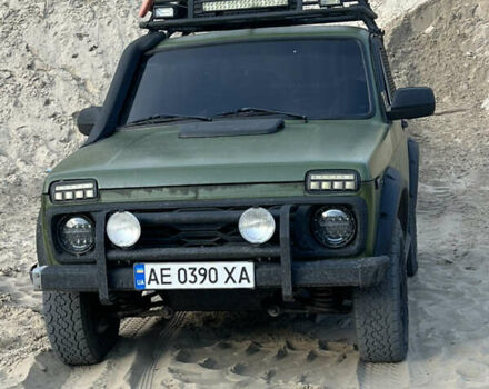 ВАЗ 21214 2010 в Днепре (Днепропетровске) на Automoto.ua Зеленый ВАЗ 21214, объемом двигателя 1.7 л и пробегом 122 тыс. км за 7000 $, фото 9 на Automoto.ua