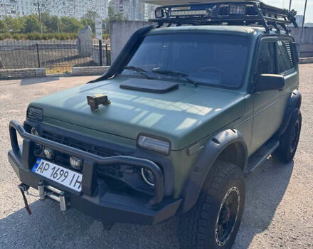 Зеленый ВАЗ 21214, объемом двигателя 1.69 л и пробегом 175 тыс. км за 6999 $, фото 7 на Automoto.ua