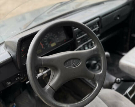 Зеленый ВАЗ 21214, объемом двигателя 1.69 л и пробегом 105 тыс. км за 2000 $, фото 4 на Automoto.ua