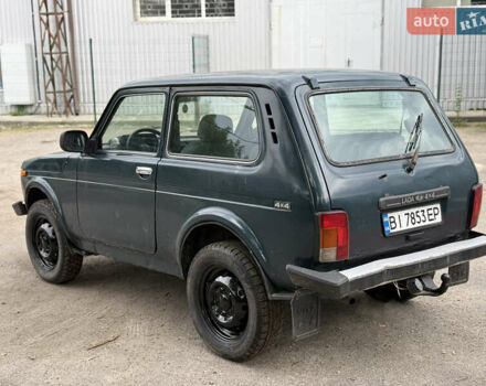 Зеленый ВАЗ 21214, объемом двигателя 1.69 л и пробегом 105 тыс. км за 2000 $, фото 3 на Automoto.ua