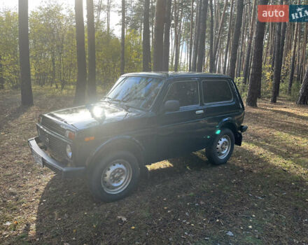 Зелений ВАЗ 21214, об'ємом двигуна 1.7 л та пробігом 208 тис. км за 3300 $, фото 6 на Automoto.ua