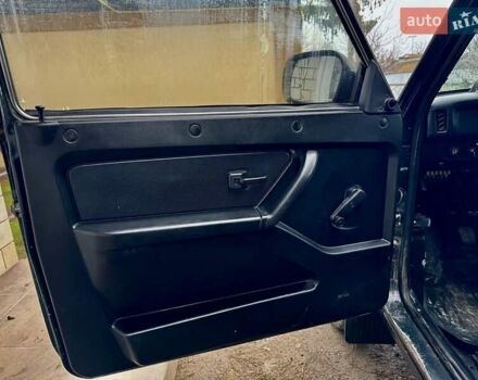 Зеленый ВАЗ 21214, объемом двигателя 1.7 л и пробегом 300 тыс. км за 3000 $, фото 10 на Automoto.ua