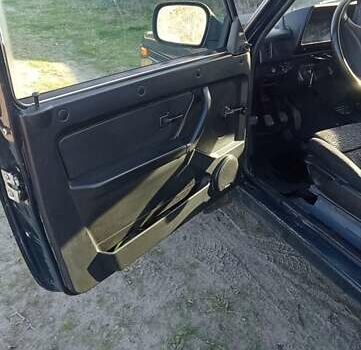 Зеленый ВАЗ 21214, объемом двигателя 1.69 л и пробегом 183 тыс. км за 3300 $, фото 3 на Automoto.ua