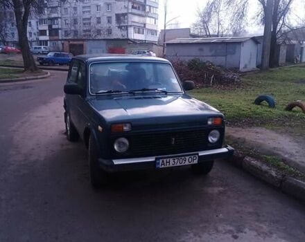 Зеленый ВАЗ 21214, объемом двигателя 1.69 л и пробегом 155 тыс. км за 3300 $, фото 1 на Automoto.ua