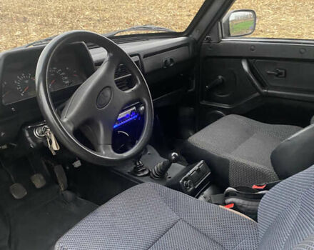 Зеленый ВАЗ 21214, объемом двигателя 1.7 л и пробегом 230 тыс. км за 3800 $, фото 5 на Automoto.ua