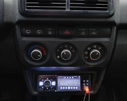 Зеленый ВАЗ 21214, объемом двигателя 1.7 л и пробегом 35 тыс. км за 7300 $, фото 10 на Automoto.ua