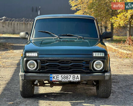 Зеленый ВАЗ 21214, объемом двигателя 1.69 л и пробегом 431 тыс. км за 4299 $, фото 2 на Automoto.ua