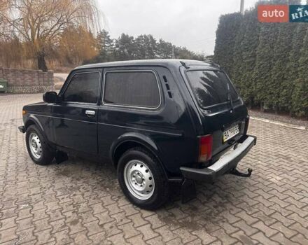 Зеленый ВАЗ 21214, объемом двигателя 1.7 л и пробегом 200 тыс. км за 3700 $, фото 5 на Automoto.ua