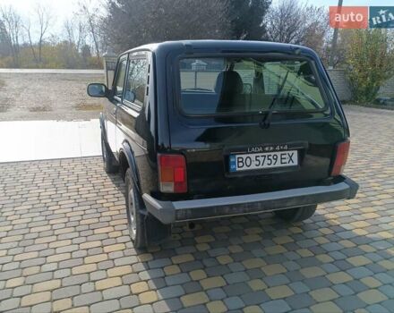 Зелений ВАЗ 21214, об'ємом двигуна 1.69 л та пробігом 260 тис. км за 2950 $, фото 9 на Automoto.ua