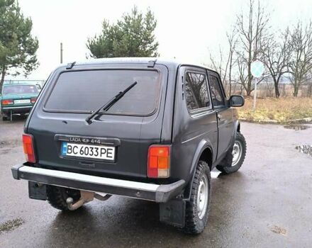 Зеленый ВАЗ 21214, объемом двигателя 1.69 л и пробегом 195 тыс. км за 3800 $, фото 4 на Automoto.ua