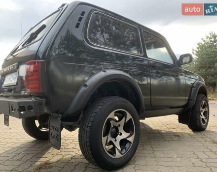 Зелений ВАЗ 21214, об'ємом двигуна 1.69 л та пробігом 122 тис. км за 6700 $, фото 4 на Automoto.ua