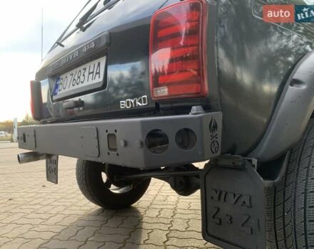 Зелений ВАЗ 21214, об'ємом двигуна 1.69 л та пробігом 122 тис. км за 6700 $, фото 8 на Automoto.ua