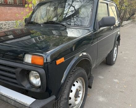 Зеленый ВАЗ 21214, объемом двигателя 1.7 л и пробегом 200 тыс. км за 3700 $, фото 1 на Automoto.ua