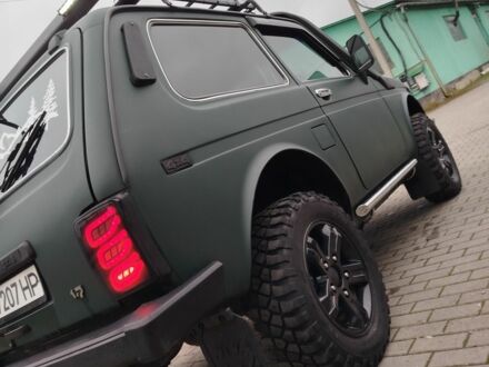 Зелений ВАЗ 21214, об'ємом двигуна 1.7 л та пробігом 150 тис. км за 4850 $, фото 1 на Automoto.ua