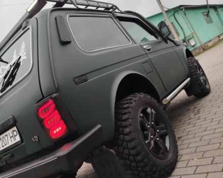 Зелений ВАЗ 21214, об'ємом двигуна 1.7 л та пробігом 150 тис. км за 4850 $, фото 1 на Automoto.ua