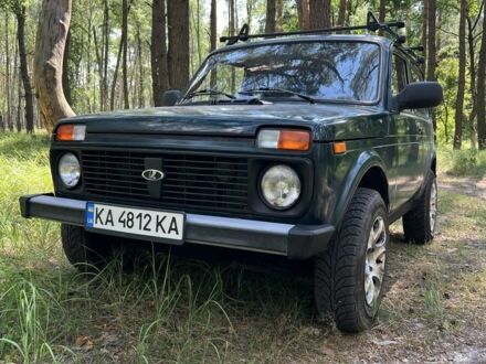 Зелений ВАЗ 21214, об'ємом двигуна 1.7 л та пробігом 80 тис. км за 4300 $, фото 1 на Automoto.ua