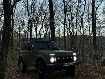 Зелений ВАЗ 21214, об'ємом двигуна 1.7 л та пробігом 140 тис. км за 4500 $, фото 1 на Automoto.ua