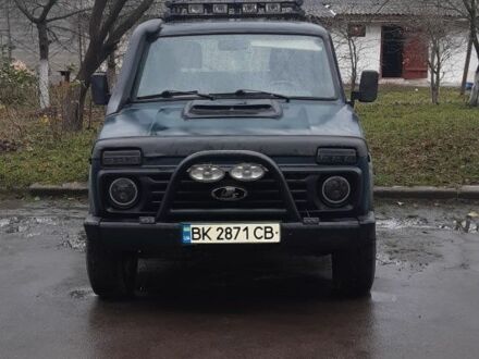 Зеленый ВАЗ 21214, объемом двигателя 1.7 л и пробегом 148 тыс. км за 2800 $, фото 1 на Automoto.ua